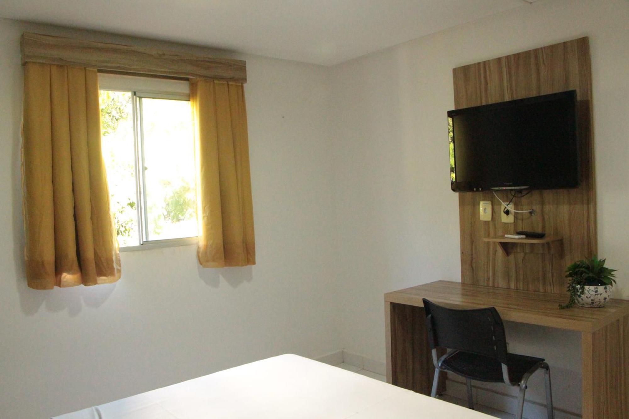 Cr Hotel Bueno - Antigo Hotel Serras De Goyaz Goiania Exterior photo A room at the hotel